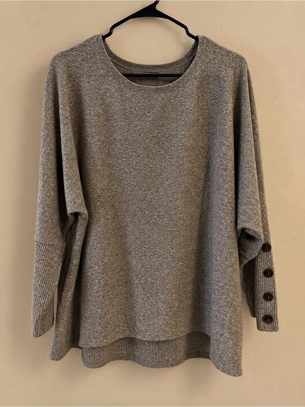 Women's Gray Button-Sleeve Pullover Sweatshirt